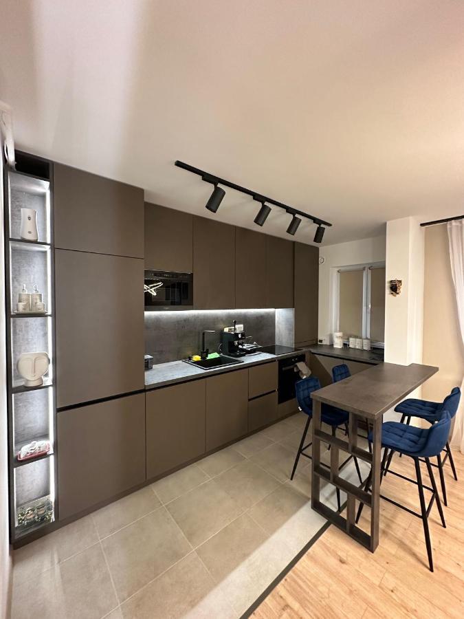 Coresi Luxury Apartments Μπρασόβ Εξωτερικό φωτογραφία